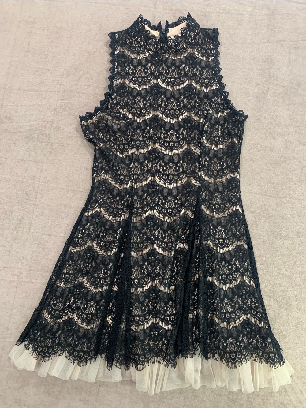 Francesca’s Black Lace Over Ivory Fit-and-Flare Dress Size Large